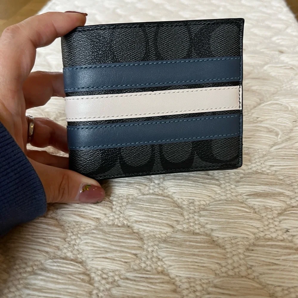 NWOT COACH Slim Billfold Wallet With Varsity Stripe 3004